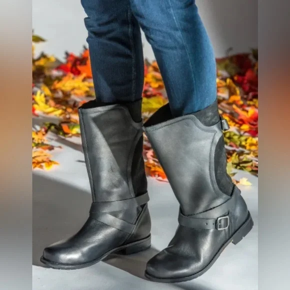 OluKai Black Pa'ia Buckle Pull On Suede Leather Boot Size 9 Bikercore Grunge - Picture 2 of 11